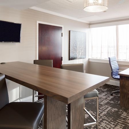 Crowne Plaza Hotel Moncton Downtown By Ihg Exteriör bild